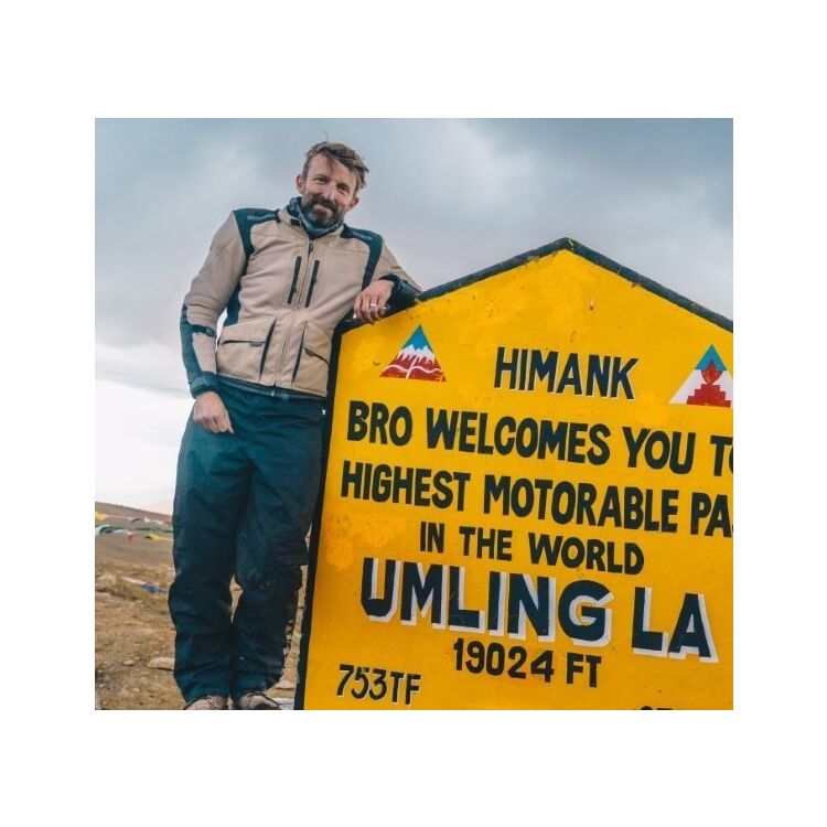 Sedici Garda WP Jacket - Sand/Black (LG and XL)