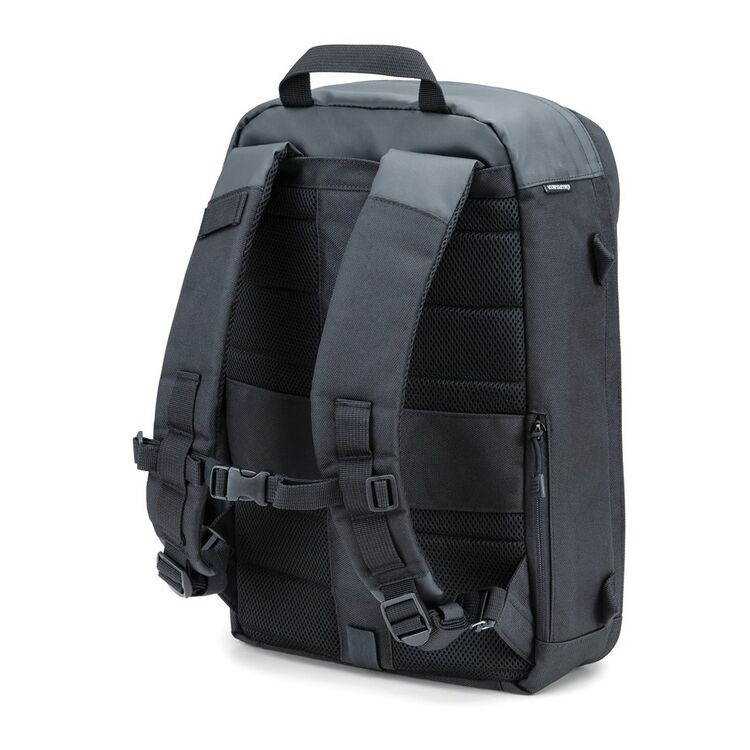 Kuryakyn Momentum Runaway Sissy Bar Backpack