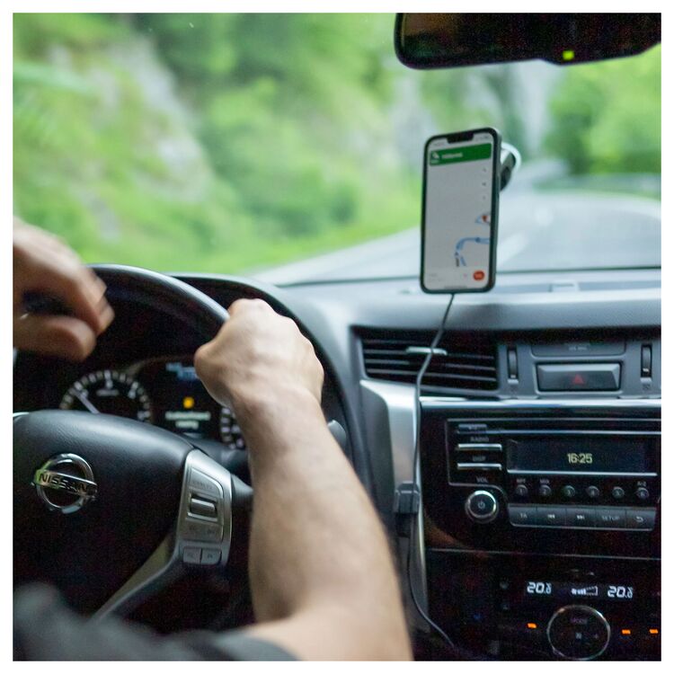 SP Connect SPC+ Charging Suction Mount
